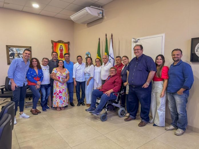 REUNIÃO COM O PREFEITO